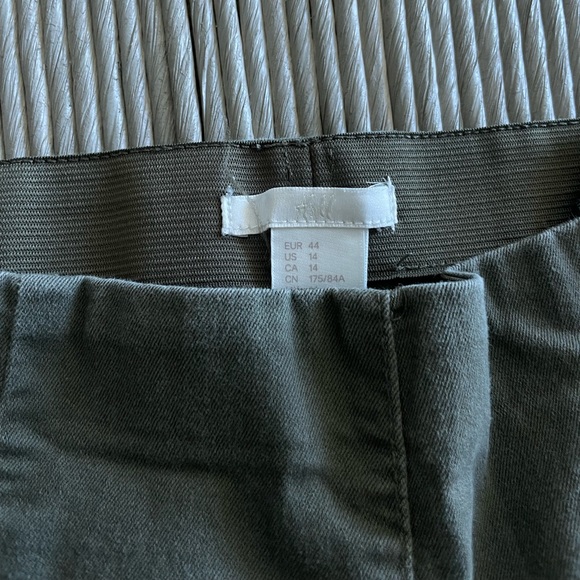 H&M Olive Green Pants - Picture 3 of 5